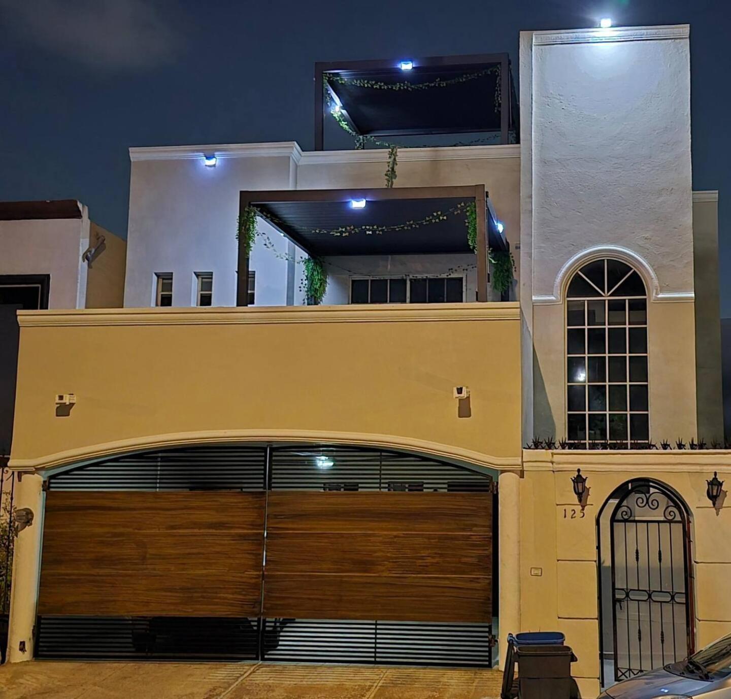 Villa La Casa Rosa Monterrey Extérieur photo